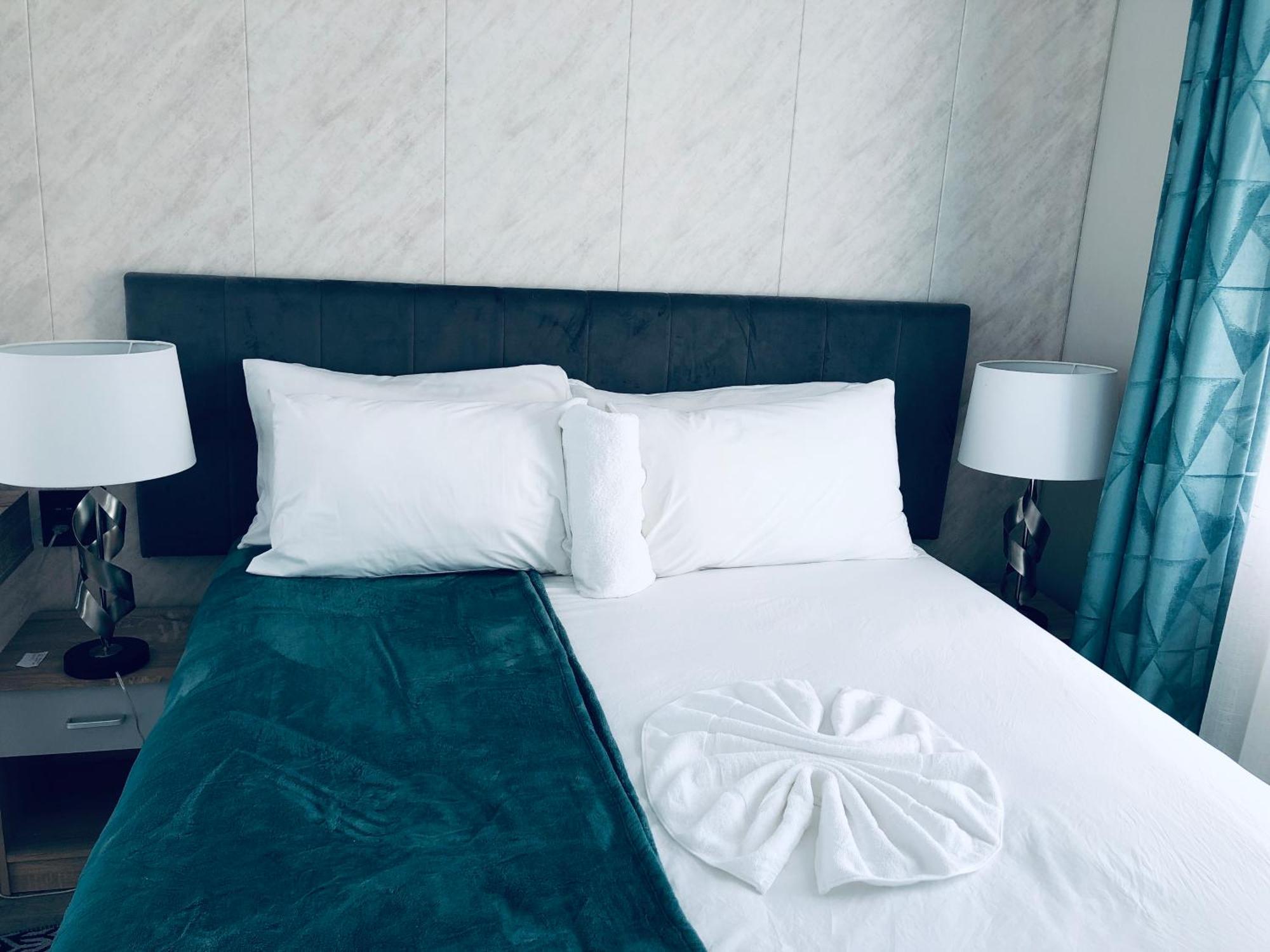 Gabz Airport Inn Gaborone Eksteriør billede